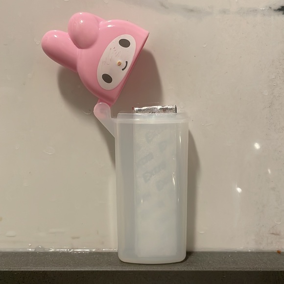 My Melody Portable Cotton Swab/ Gum Stick case - Picture 4 of 5